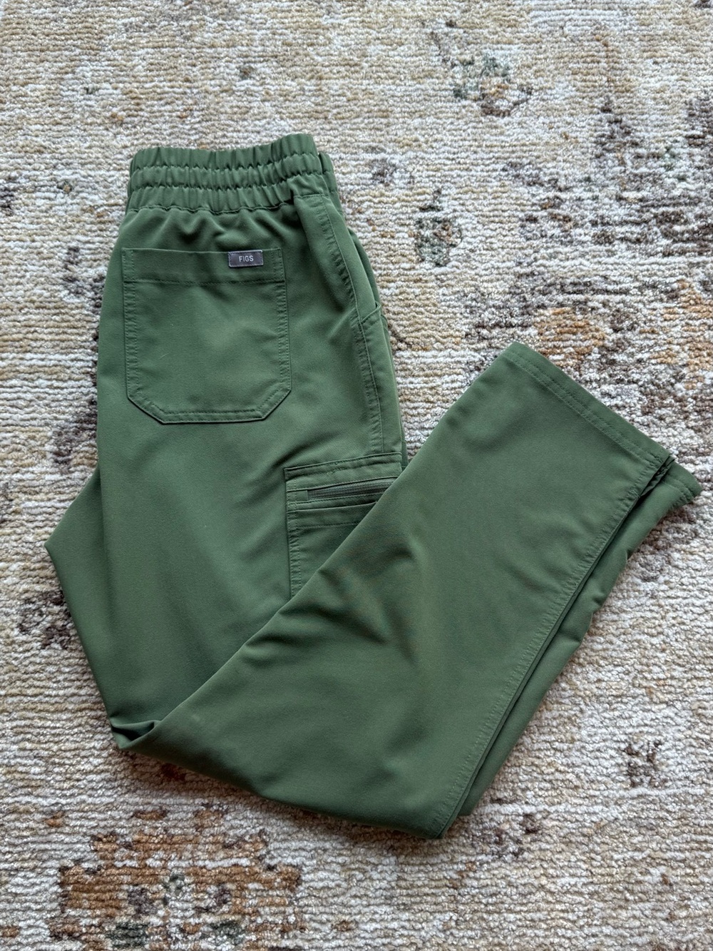 FIGS Martini Olive scrub pant - S/P
